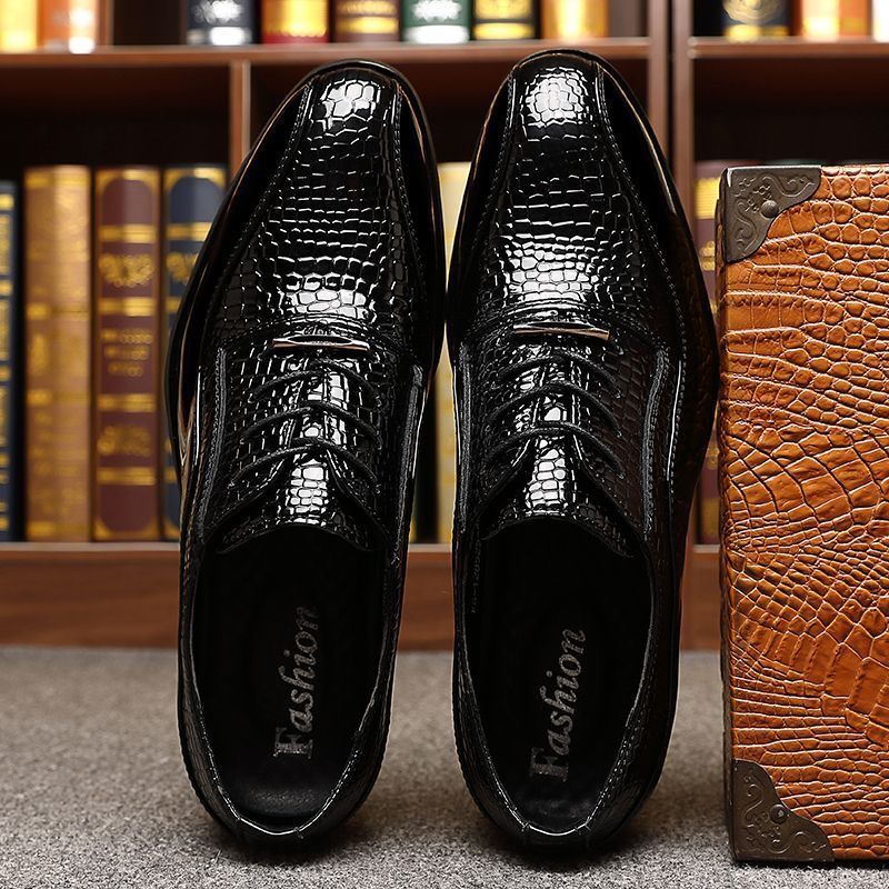 Sapatos Sociais Masculinos de  - Mens Fashion Dress Shoes avaliação e preço